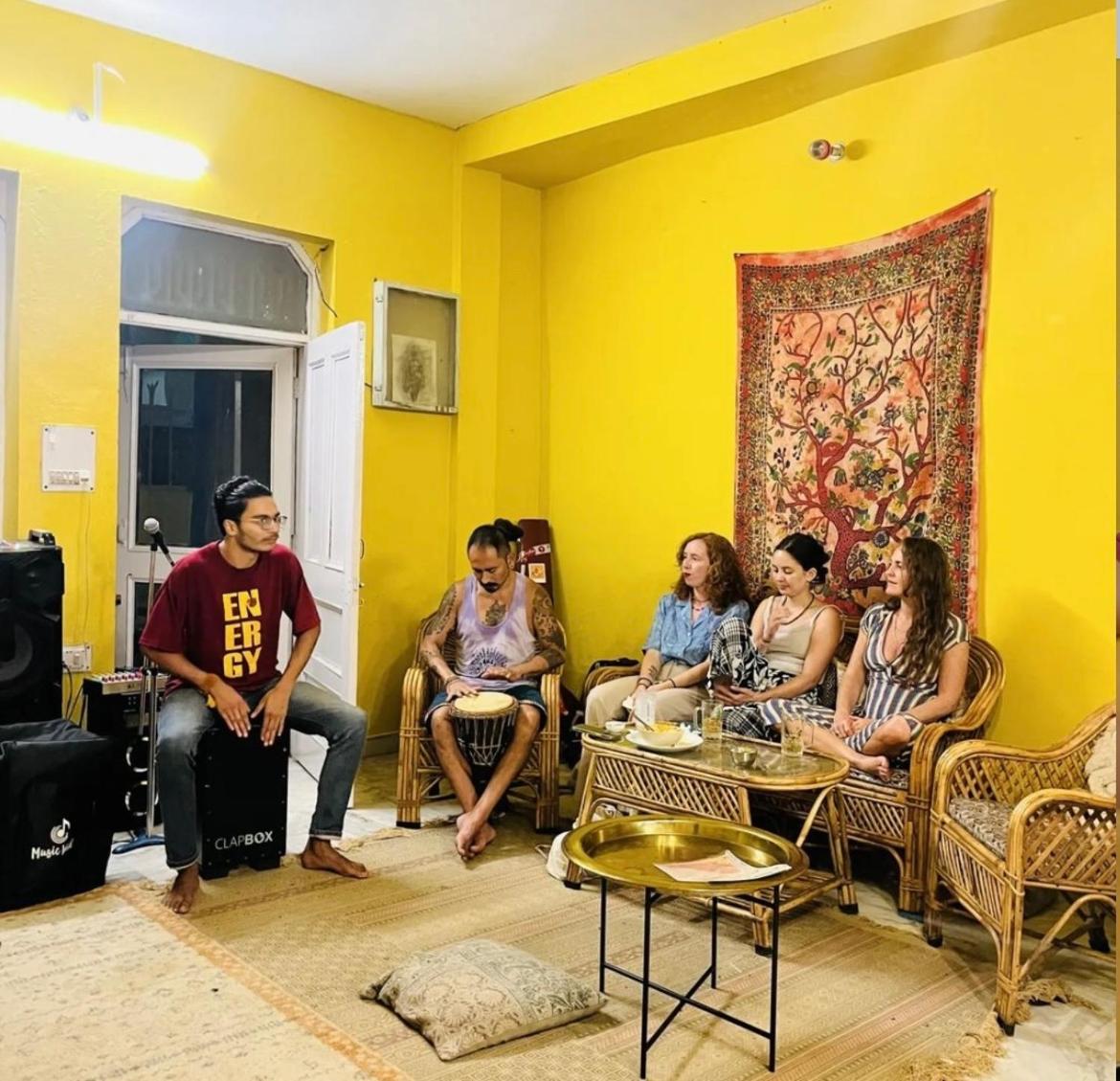Art Bliss Hostel Rishīkesh Esterno foto